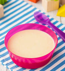 Pappa di biscotto e ananas