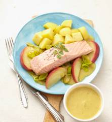 Lachs mit Porree und Currysauce