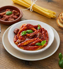 Ziti con ragù alla napoletana