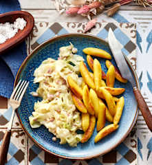 Schupfnudeln mit Spitzkohl und Schinkenwürfeln
