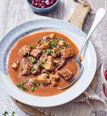Sopa goulash deluxe
