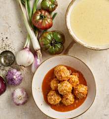 Almôndegas de frango com polenta