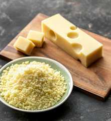 Queso rallado, semi duro (300 g)