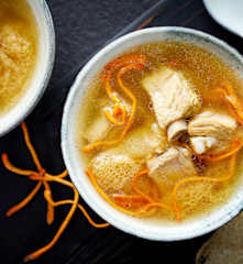 竹荪肋排虫草花汤