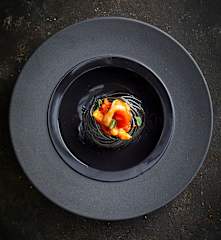 Spaghetti al nero con ragù di seppie