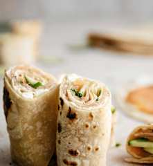 Wrap de pepino y salmón ahumado