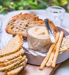 Tartinade de tofu fumé et noix de cajou