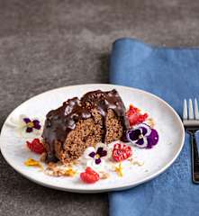 Travel cake z orzechami pekan i bananami