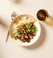 Blumenkohl-Couscous-Bowl mit Ponzu-Thunfisch und Wasabi-Mayo