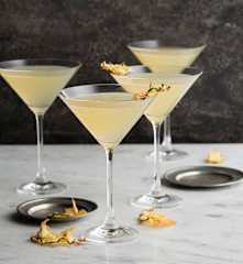 Pineapple rum cocktail