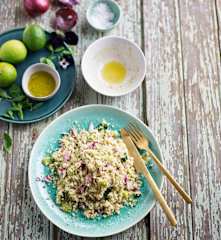 Salada de quinoa e favas