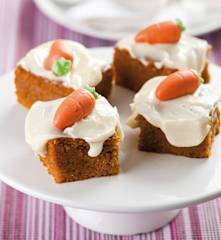 Möhrenkuchen mit Frischkäse-Guss