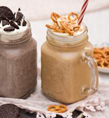 Koktajl bananowy z masłem orzechowym