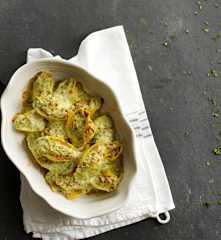 Gratinado de búzios com frango, alcachofras e limão