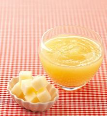 苹果泥(6个月辅食)