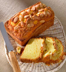 Plumcake alle mandorle