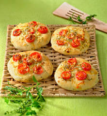 Pizzette mit aromatischen Kräutern