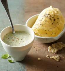 Sauce aillée à la menthe