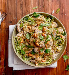 Ingwer-Sesam-Hähnchen mit Zoodles