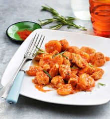 Sauté de dinde aux abricots secs