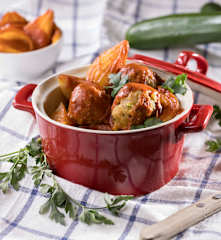 Polpette di pane e seitan con cipolle stufate