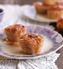Muffiny polité jablečno-citrónovou šťávou