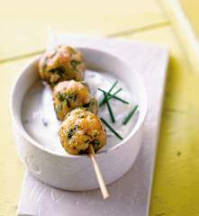 Boulettes de poulet, sauce au fromage blanc