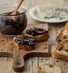 Chutney van gekarameliseerde rode uien