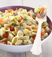 Salade de pâtes aux fonds d'artichaut