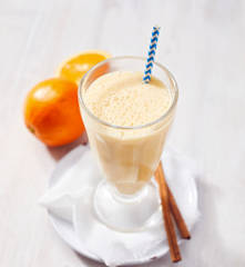 Joghurt-Sanddorn-Shake