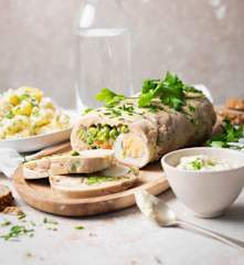 Matambre de pollo con ensalada de patata