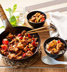 Pollo con verduras estilo cantonés
