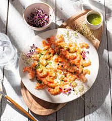 Langostinos con mojo verde