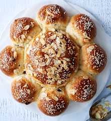 Dreikönigskuchen mit Sultaninen