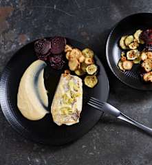 Trucha con crema bretona y chips de verduras al vacío