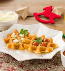 Mini gofres bravas