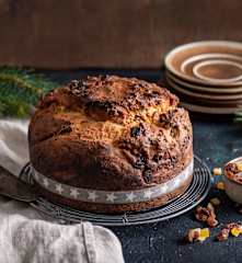Drożdżowa babka z bakaliami (à la Panettone)