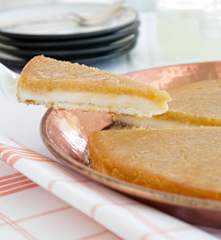 Sweet cheese pastry (knafeh)