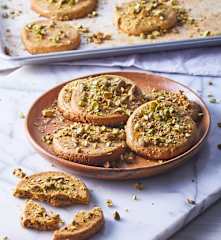 Bisquet vegano de pistache sin gluten