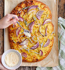Focaccia sauge et pommes de terre