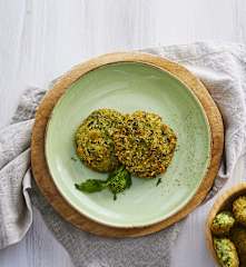 Frittelle di quinoa e cime di rapa