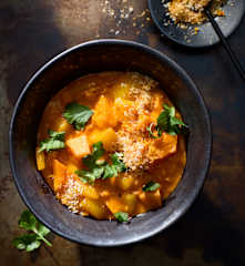 Veganes Zitronengras-Süßkartoffel-Curry