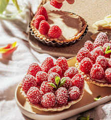 Tartelettes aux framboises et ganache montée au thé jasmin