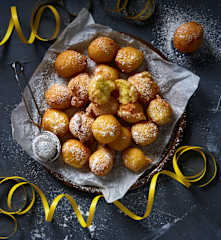 Frittelle di ricotta e zafferano (Arrobiolus sarde)