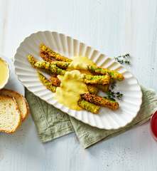 Asparagi fritti con salsa olandese