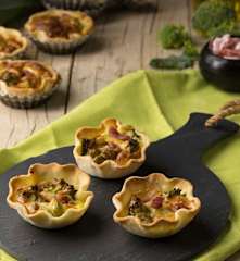 Brisèe con broccoletti e bacon