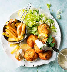 Albóndigas de bacalao y salsa de limón