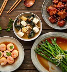 蜜汁沙茶鸡翅/味噌汤/虾仁豆腐/清蒸芦笋