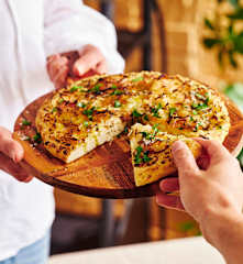 Fugazza sliced onion pizza