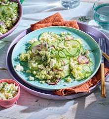 Overnight Reissalat mit Gurke und Dill